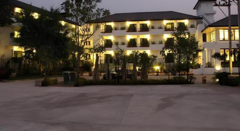 Baan Nan Hotel Εξωτερικό φωτογραφία